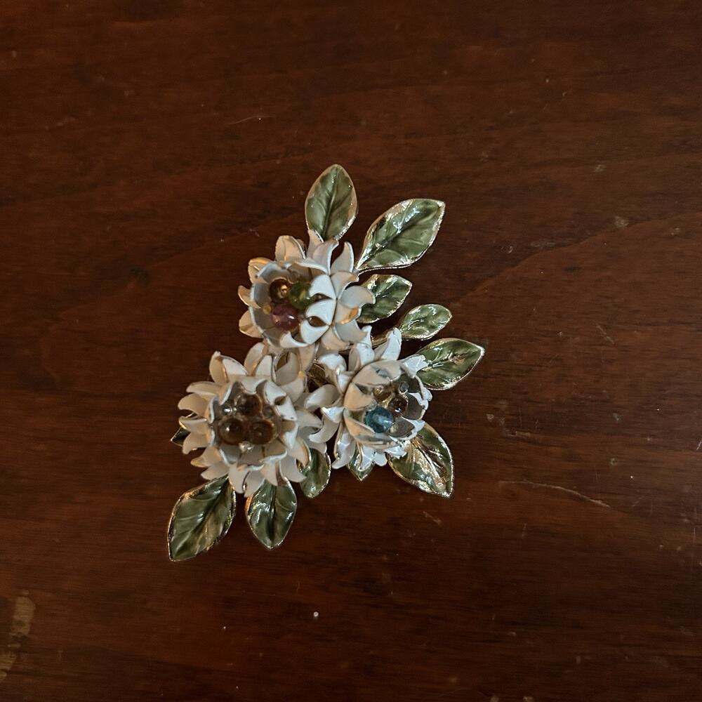 Vintage Enamel Floral Brooch White Flowers Green Leaves Gold Tone MCM Read